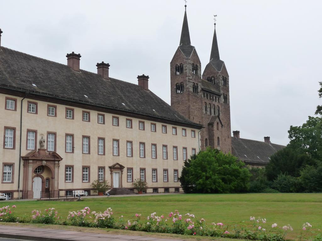 Gaestehaus Am Raeuschenberg Höxter Exterior foto